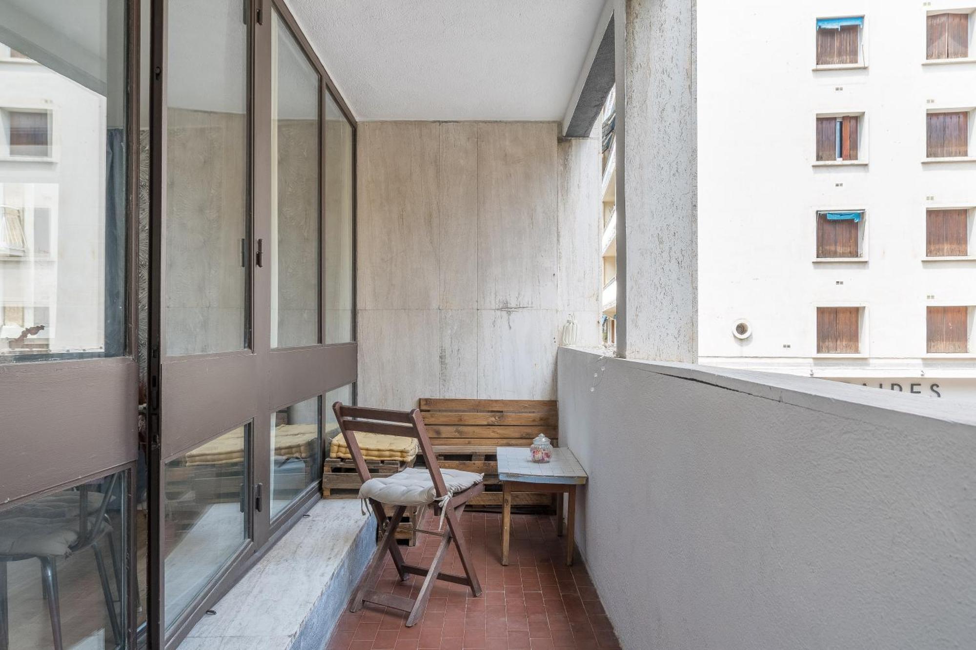 *Las Flores* Joli Studio Avec Balcon Марсилия Екстериор снимка
